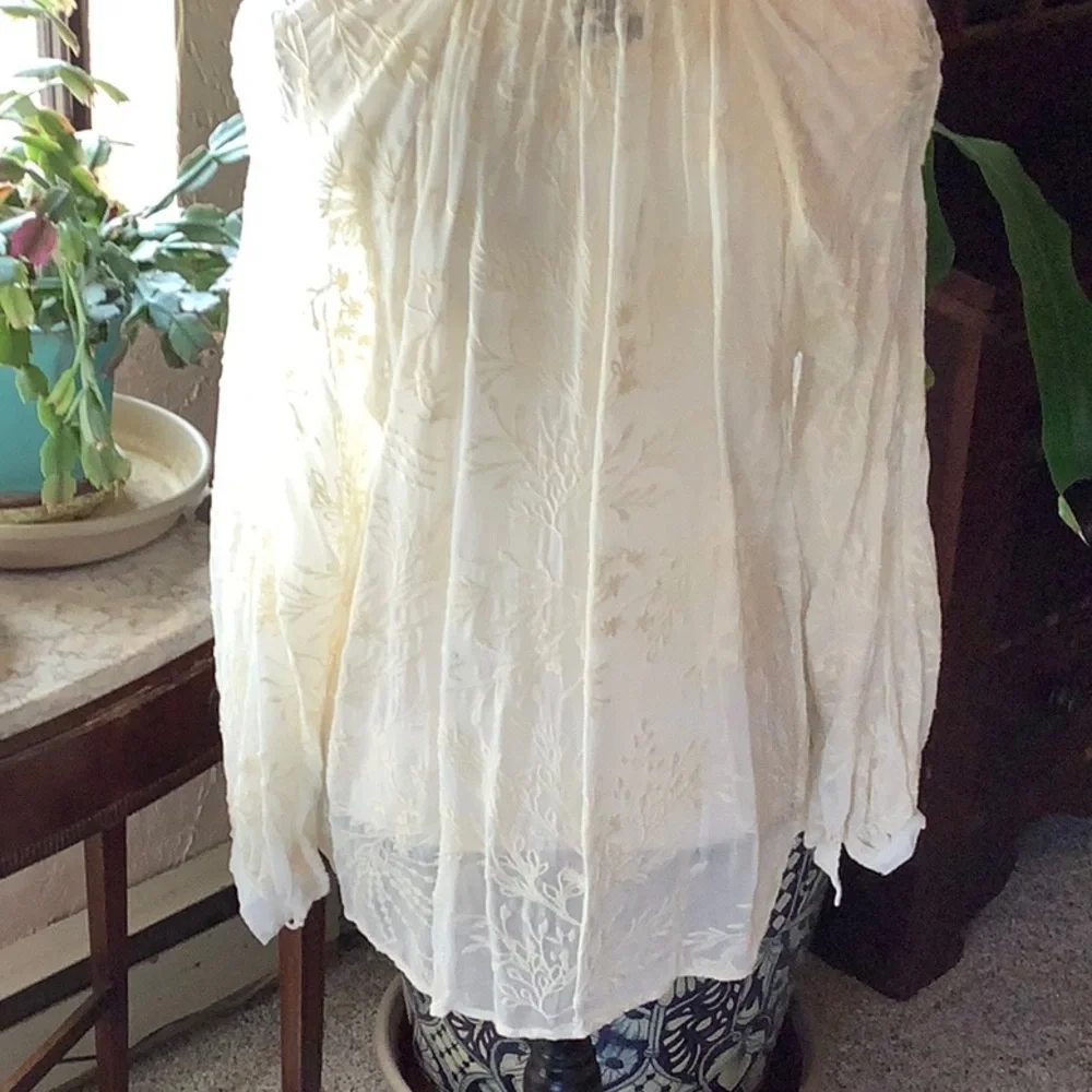 NWOT Johnny Was Rosanna Embroidered Top in Antique White - Picture 5 of 8